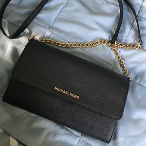 Michael Kors Cute Side Purse/Wallet